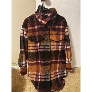 American Eagle Women’s Oversized Sherpa Plaid Heavy Winter Shirt Jacket NWT